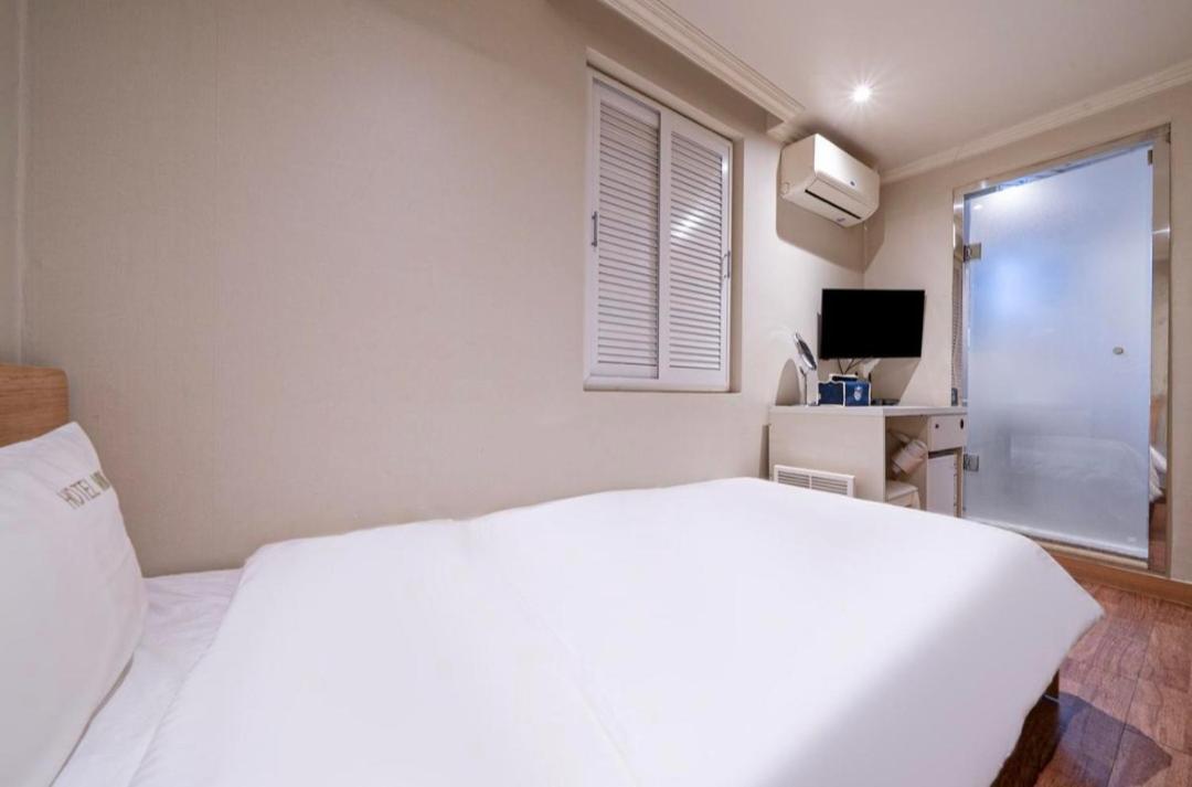 Hotel Mini Busan Bagian luar foto