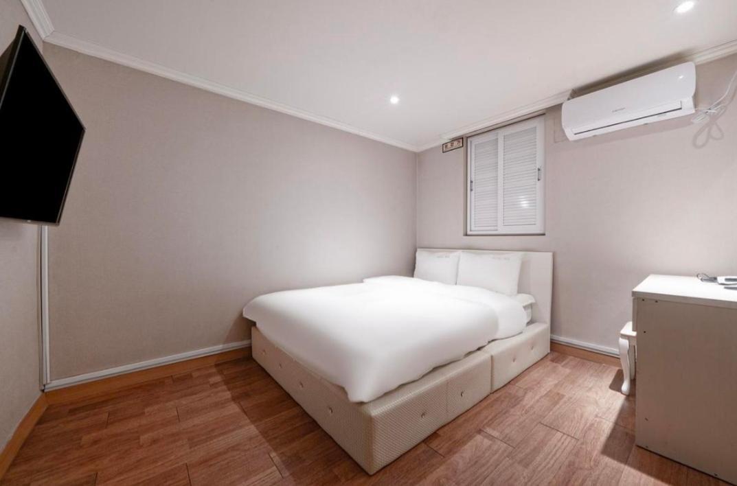 Hotel Mini Busan Bagian luar foto