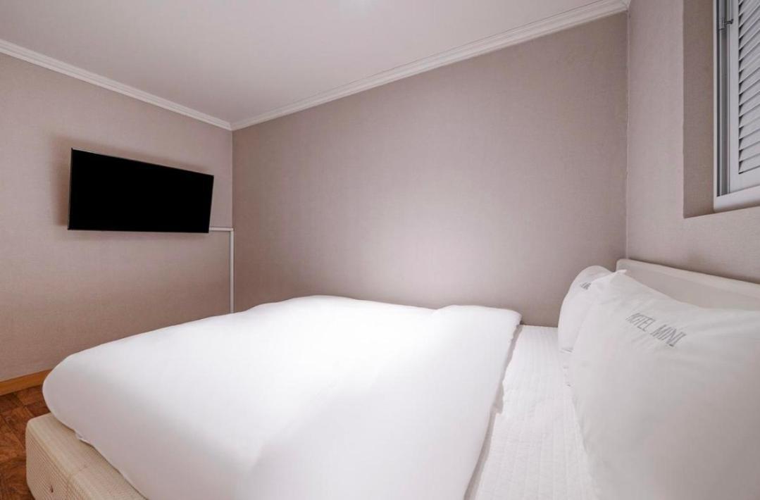 Hotel Mini Busan Bagian luar foto